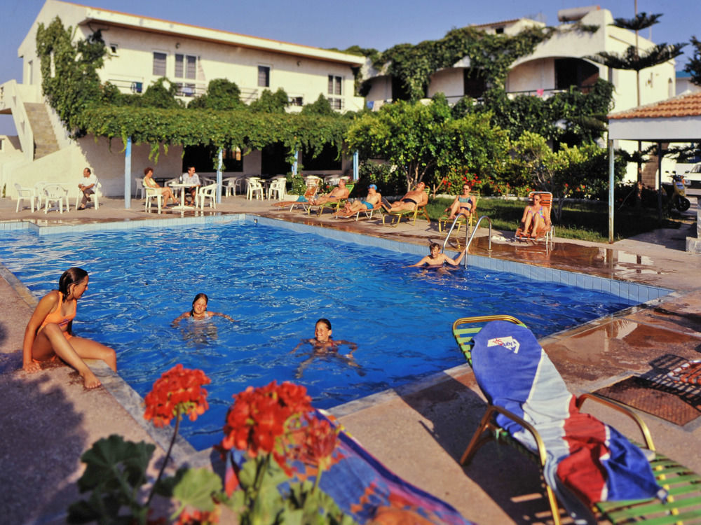 Greta Beach Anissaras Екстериор снимка
